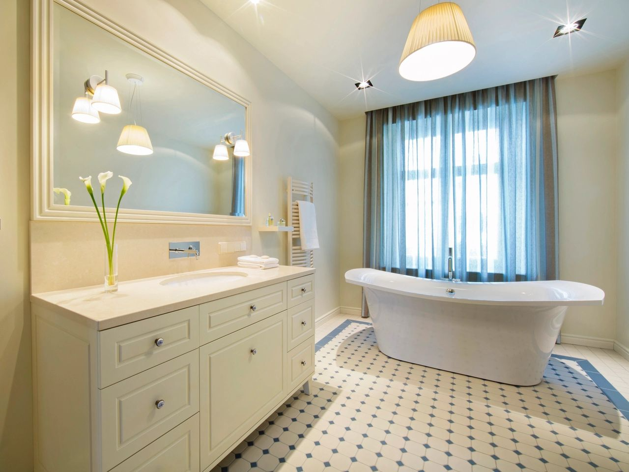 Bathroom cleaning service